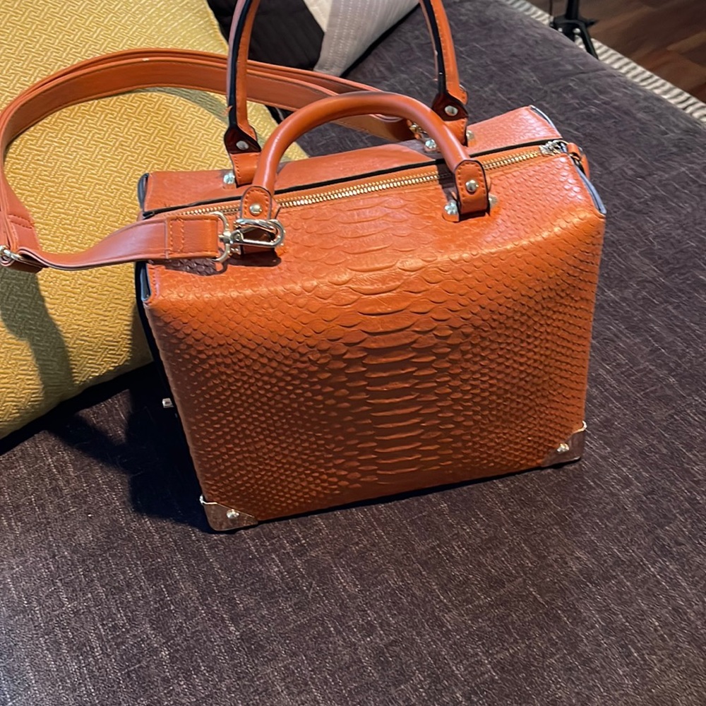 Travel bag